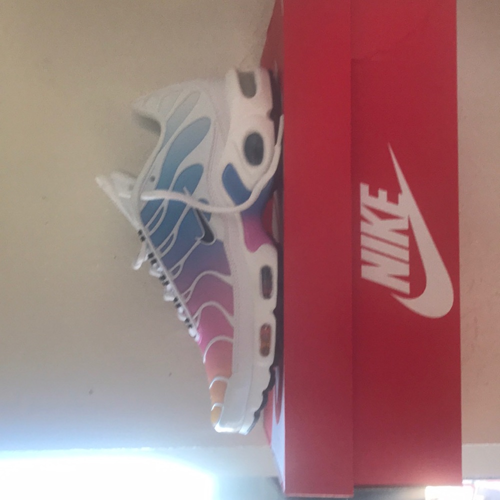 WMNS air max plus